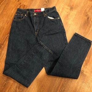 Levi 550. Dark wash